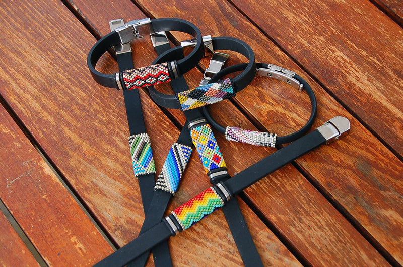 Bőr karkötők